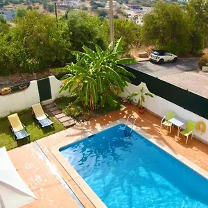 2* Casa de hóspedes Cerro